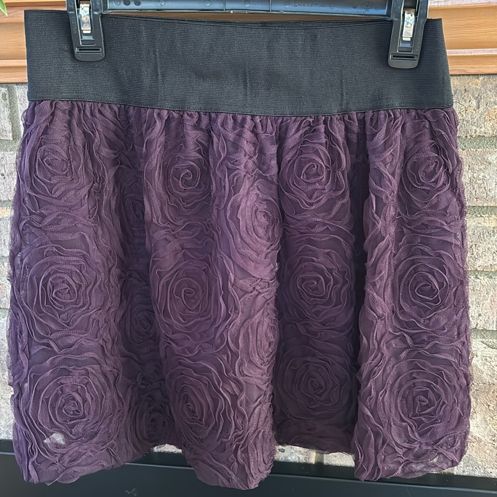 “Stooshy” Purple Rose A-Line Mini Skirt Size M
